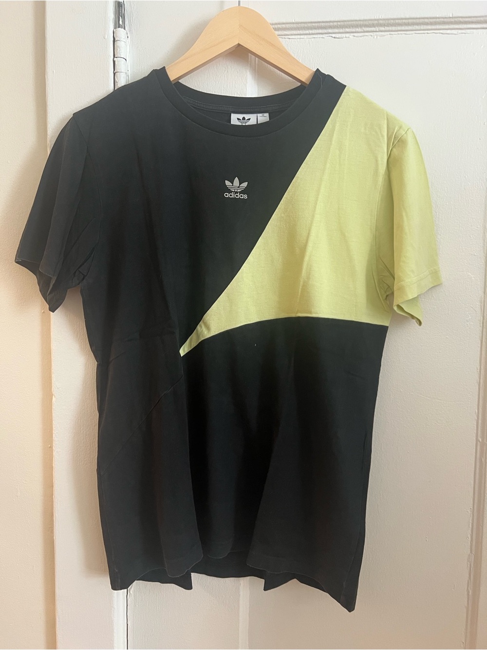 Adidas Black & Neon Yellow Colorblock T-Shirt size M